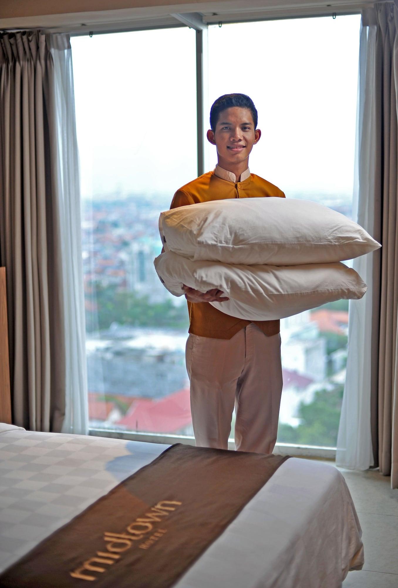 โรงแรมมิดทาวน์ สุราบายา ภายนอก รูปภาพ